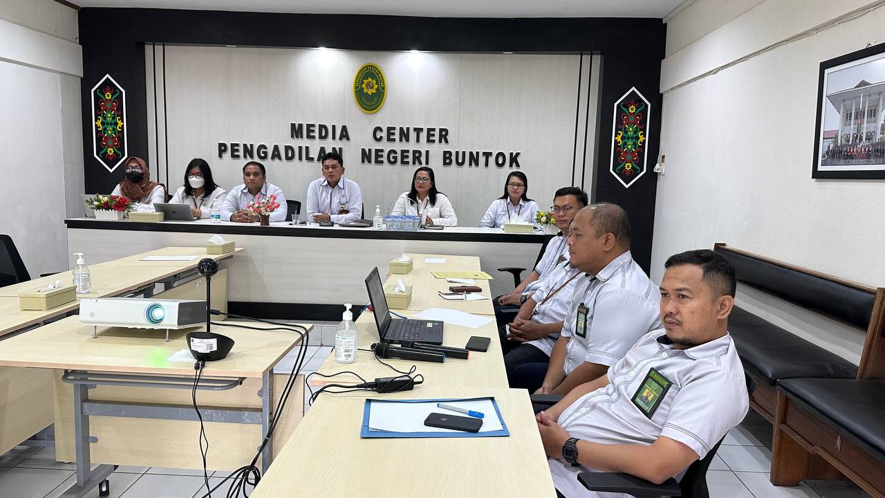 photo 6091571907582344042 y