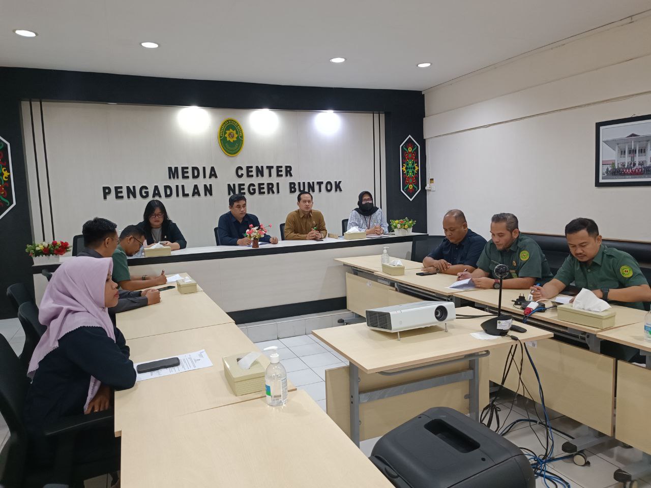 photo 6199589304284591412 y