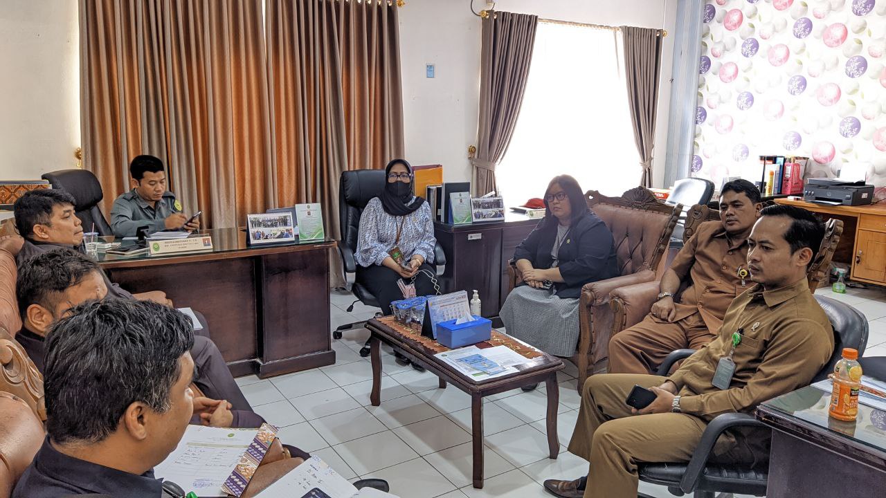 photo 6199589304284591504 y